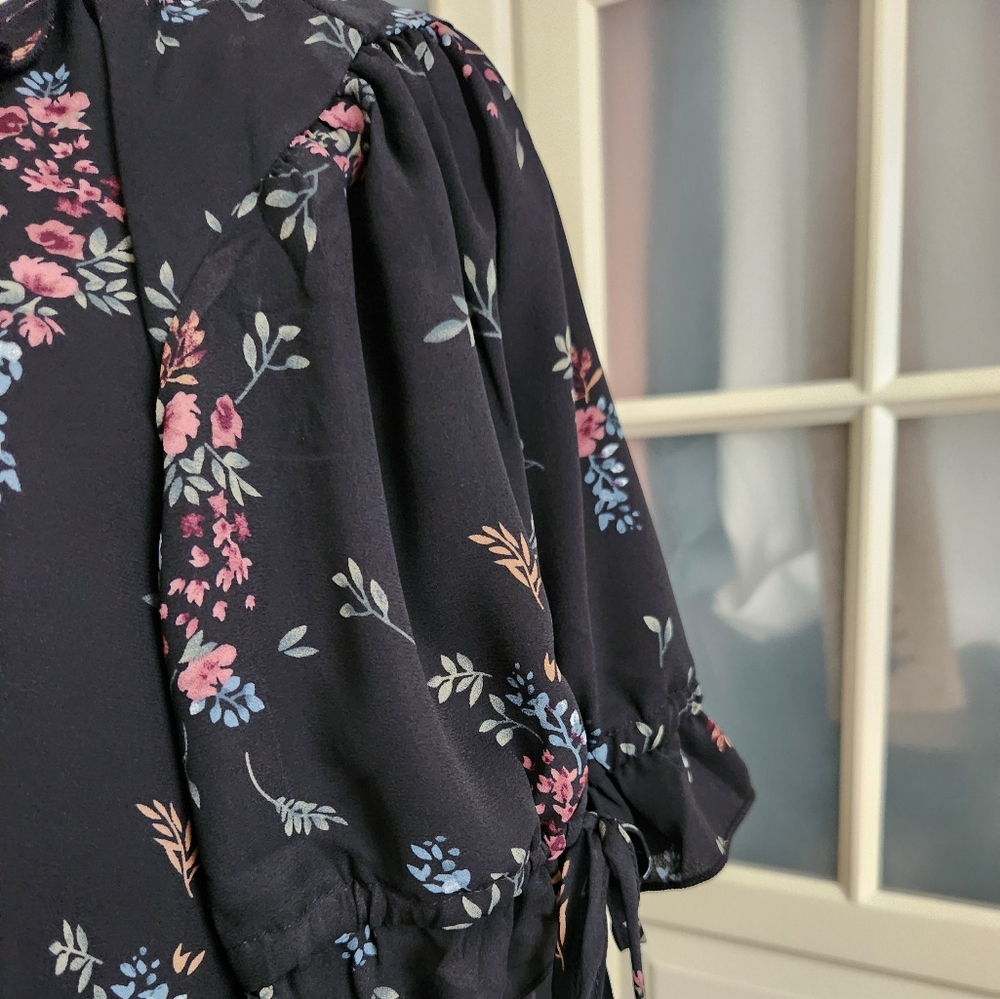 Floral Print Black Blouse - Picture 3 of 6